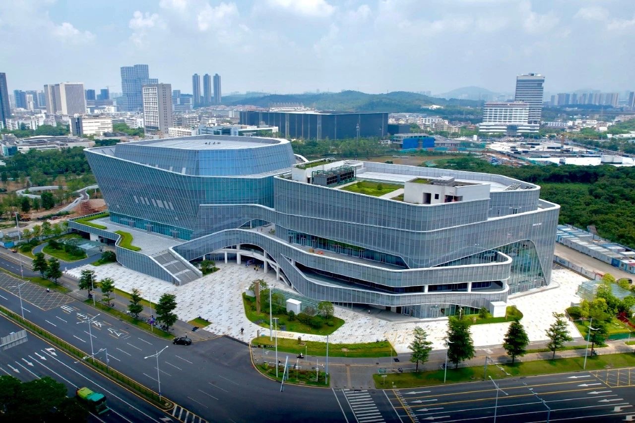 银河官网科技闪耀宝龙文体中心开业盛典，与深圳共舞健康新风尚！